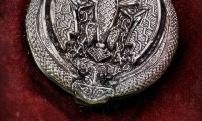 Zdjęcie okładkowe wpisu: Cherezińska w USA – słynne wydawnictwo wyda książki polskiej autorki!