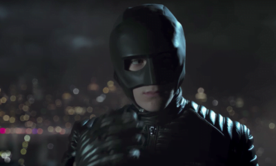 Zdjęcie okładkowe wpisu: Gotham – nowe zdjęcie obsady! Bruce w prototypowym kombinezonie Batmana!