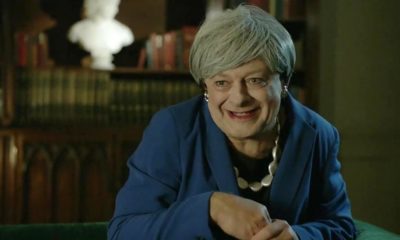 Zdjęcie okładkowe wpisu: Andy Serkis odtwarza słynną scenę z Gollumem przebrany za Theresę May!