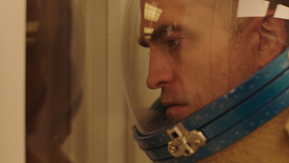 Zdjęcie okładkowe wpisu: High Life – nowy zwiastun filmu z Robertem Pattinsonem i Agatą Buzek!
