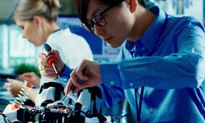 Zdjęcie okładkowe wpisu: Laleczka – nowy plakat oraz materiał zza kulis!