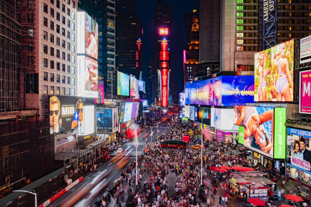 Zdjęcie okładkowe wpisu: Samsung postawił na Times Square ekran o wielkości pięciu kortów tenisowych