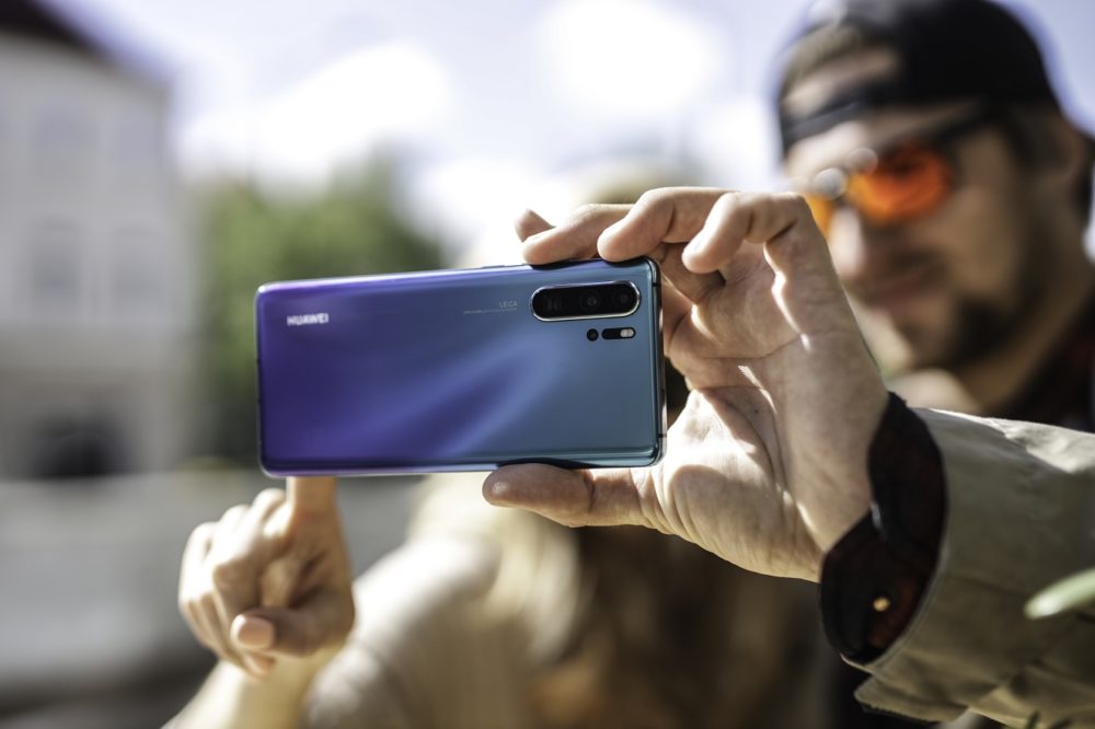Zdjęcie okładkowe wpisu: Huawei drugi rok z rzędu producentem  „Najlepszego smartfona” według EISA