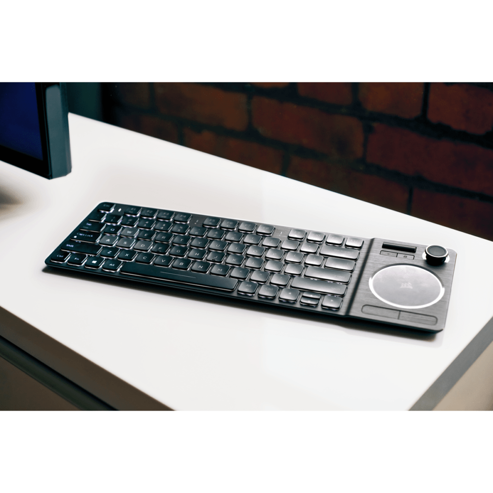 Zdjęcie okładkowe wpisu: Recenzja Corsair K83 Wireless – tego brakuje twojemu Smart TV