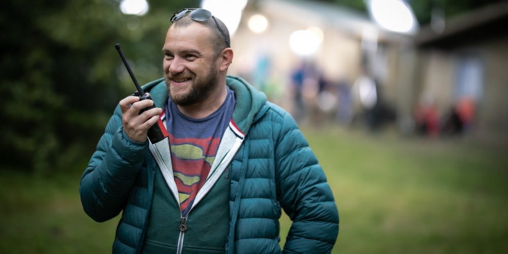 Zdjęcie okładkowe wpisu: Łukasz Palkowski o pracy na planie Żmijowiska. CANAL+ przedstawia kulisy powstawania serialu