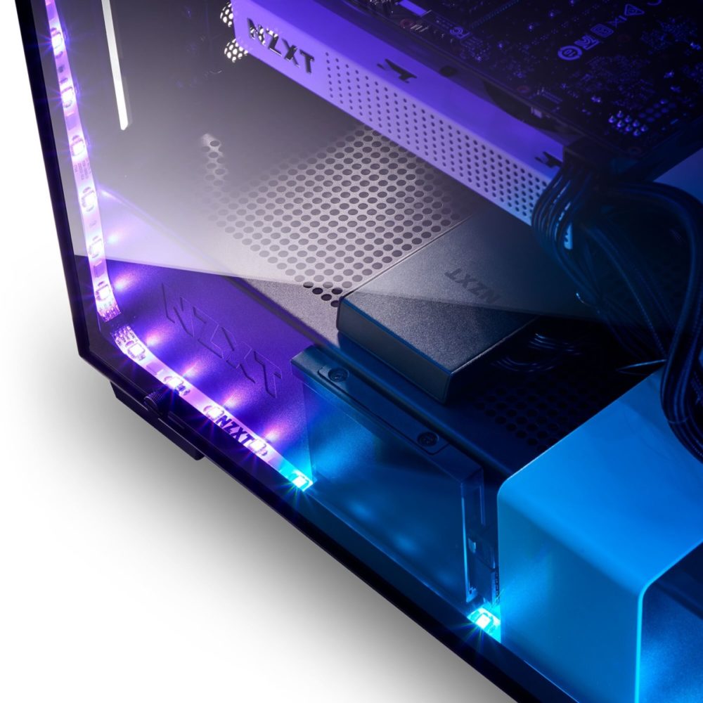 Zdjęcie okładkowe wpisu: NZXT HUE 2 RGB Lighting Kit rozświetli każdą obudowę