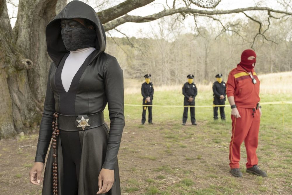 Zdjęcie okładkowe wpisu: Watchmen – obsada serialu HBO powraca, by pokazać wszystkim… jak myć ręce!