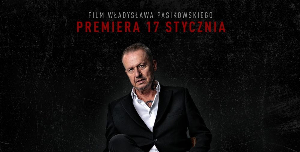 Zdjęcie okładkowe wpisu: Franz Maurer przed komisją weryfikacyjną – recenzja filmu Psy 3. W imię zasad