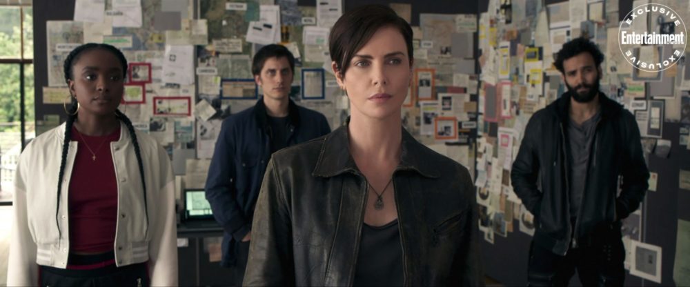 Zdjęcie okładkowe wpisu: The Old Guard – Nowe zdjęcie. Charlize Theron z toporem