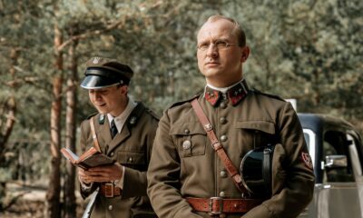 Zdjęcie okładkowe wpisu: CANAL+ prezentuje bohaterów superprodukcji Król (część II): Borys Szyc jako Janusz Radziwiłek i Mikołaj Kubacki jako Edward Tiutczew