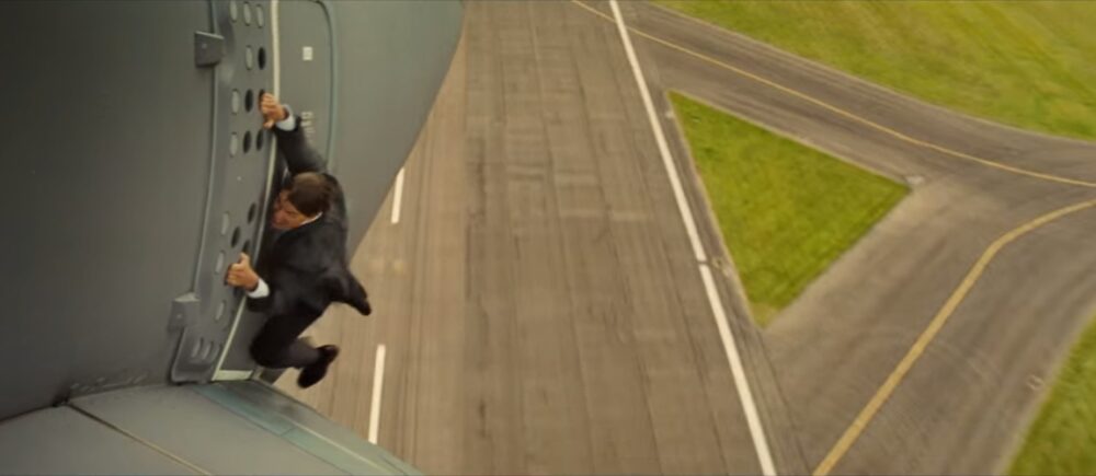 Zdjęcie okładkowe wpisu: Niecodzienne wyczyny kaskaderskie na zdjęciach z planu Mission: Impossible 7