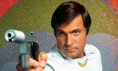 Zdjęcie okładkowe wpisu: George Clooney jako producent serialu o przygodach Bucka Rogersa. Kultowe science fiction powraca