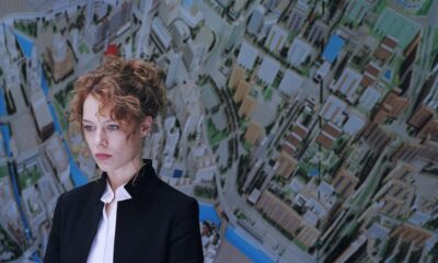 Zdjęcie okładkowe wpisu: Undine – recenzja niemieckiego dramatu [Tydzień Filmu Niemieckiego]