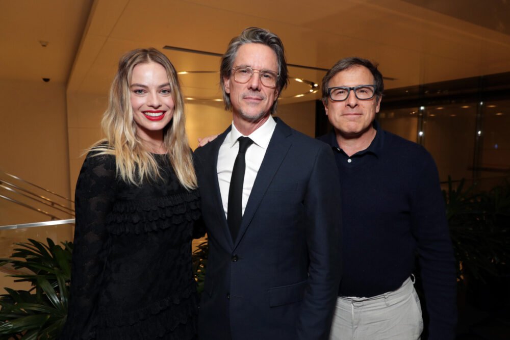 Zdjęcie okładkowe wpisu: Margot Robbie i inni aktorzy na planie nowego filmu Davida O. Russella!