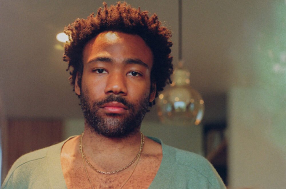 Zdjęcie okładkowe wpisu: Phoebe Waller-Bridge i Donald Glover w reboocie Pan i pani Smith!