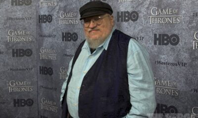 Zdjęcie okładkowe wpisu: George R.R. Martin podpisuje pięcioletnią umowę z HBO na 6. seriali!