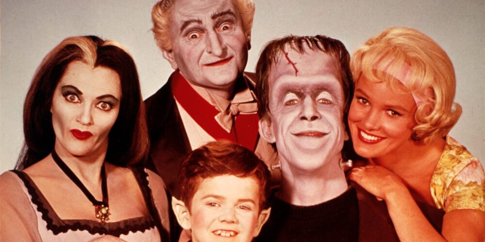 Zdjęcie okładkowe wpisu: The Munsters – poznaliśmy kategorię wiekową nowej produkcji Roba Zombiego