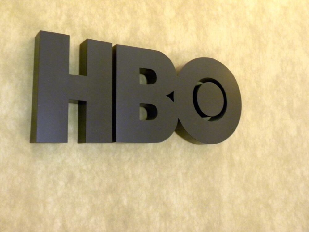 Zdjęcie okładkowe wpisu: HBO kupiło prawa do ekranizacji Zatoki świń!
