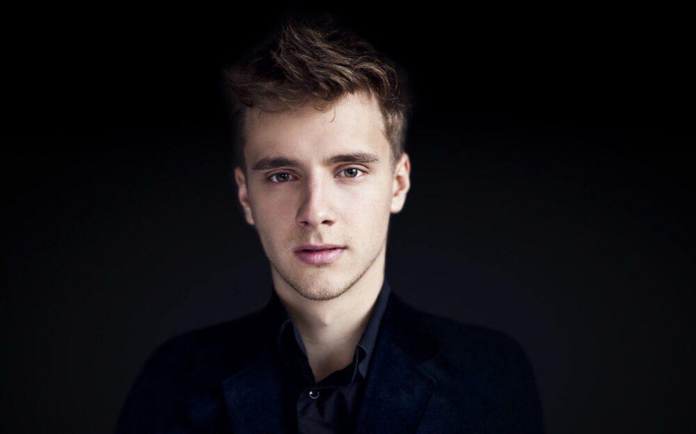 Zdjęcie okładkowe wpisu: 1899 – Maciej Musiał w nowym serialu Netflixa od twórców Dark