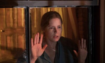 Zdjęcie okładkowe wpisu: Co obejrzeć na Netflix? TOP 10 nowości. Kobieta w oknie na drugiej pozycji