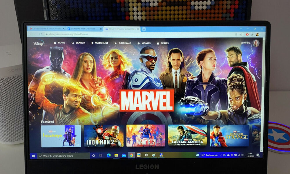 Zdjęcie okładkowe wpisu: Jak korzystać z Disney Plus w Polsce? Prosty poradnik jak oglądać legalnie seriale Marvela i inne hity Disneya!