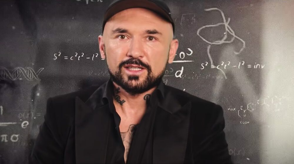 Zdjęcie okładkowe wpisu: Small World – zakulisowy materiał o powstawaniu filmu Patryka Vegi