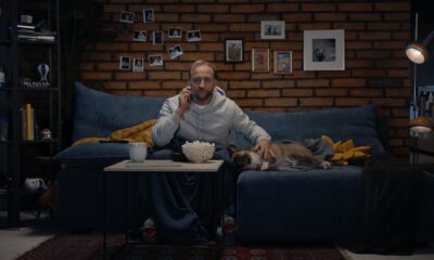 Zdjęcie okładkowe wpisu: Borys Szyc i BBC First dają żelazne alibi,  by móc zostać w domu i oglądać seriale