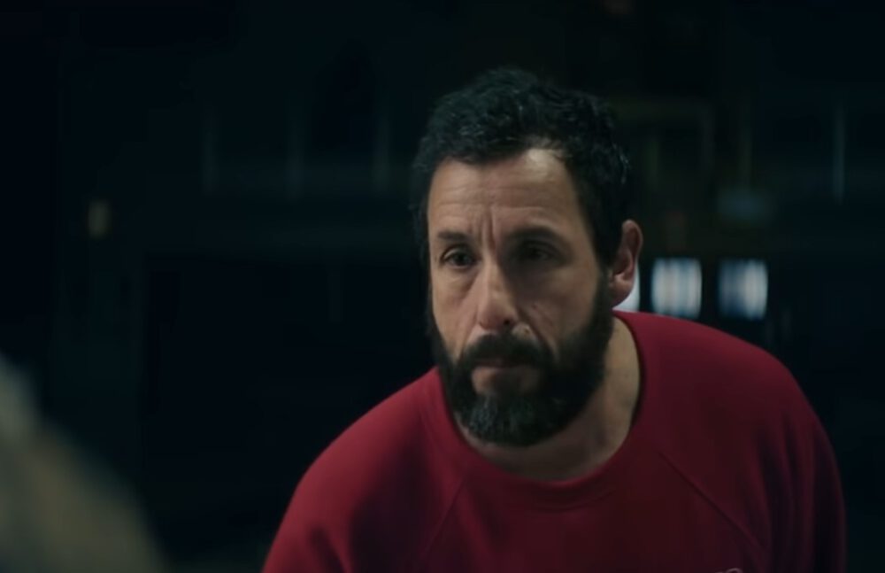 Zdjęcie okładkowe wpisu: Adam Sandler w dramacie o NBA. Zwiastun filmu Netflixa Rzut życia