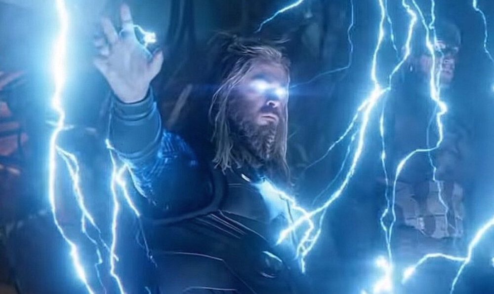 Zdjęcie okładkowe wpisu: Thor: Miłość i grom – nowy wgląd na strój boga piorunów!