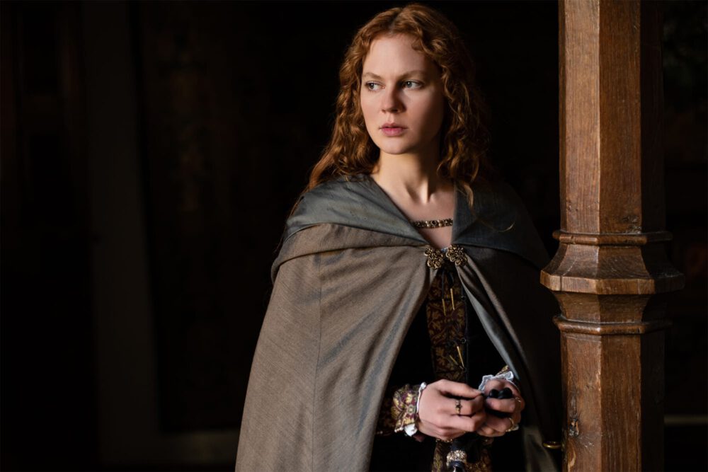 Zdjęcie okładkowe wpisu: Becoming Elizabeth – pierwszy zwiastun historycznego serialu o Elżbiecie Tudor!