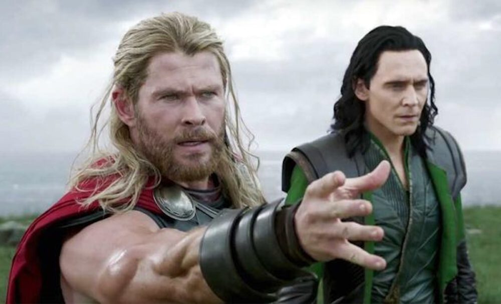 Zdjęcie okładkowe wpisu: Thor: Miłość i grom – Tom Hiddleston mówi o możliwym pojawieniu się Lokiego w filmie!