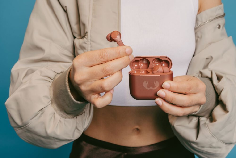 Zdjęcie okładkowe wpisu: Nowe słuchawki douszne Twins 3 Fresh ‘n Rebel – czym różnią się od innych propozycji holenderskiego producenta?