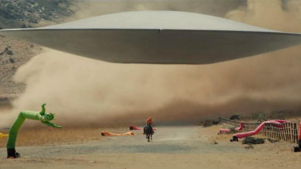 Zdjęcie okładkowe wpisu: UFO w centrum finałowego zwiastuna filmu Nope!