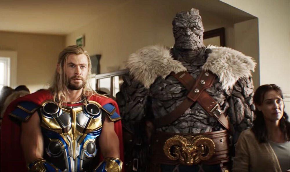 Zdjęcie okładkowe wpisu: Chris Hemsworth i Taika Waititi oprowadzają fanów po Nowym Asgardzie!