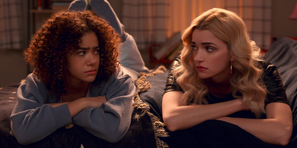Zdjęcie okładkowe wpisu: Ginny & Georgia powracają z zakręconym 2. sezonem! Nowy zwiastun serialu Netflix