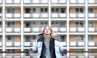 Zdjęcie okładkowe wpisu: Zadra – posłuchaj utworu Feniks z pierwszego polskiego filmu o raperce!