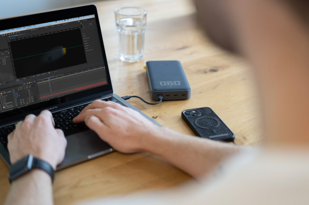 Zdjęcie okładkowe wpisu: Xtorm prezentuje mocarną bestię – powerbank XB402 Titan z Power Delivery o mocy 140 W. Naładuje laptop w niespełna półtorej godziny