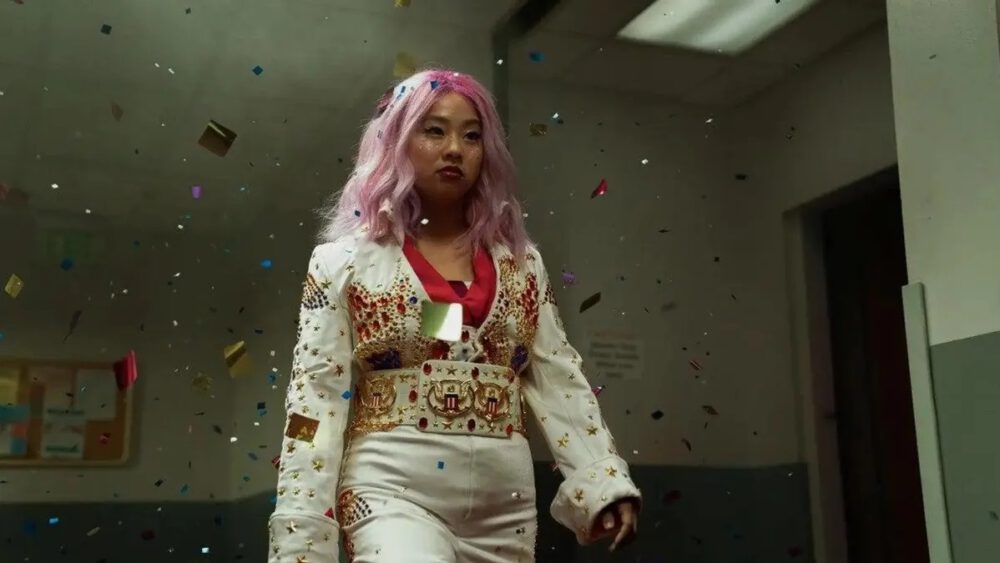 Zdjęcie okładkowe wpisu: Stephanie Hsu u boku Ryana Goslinga w The Fall Guy