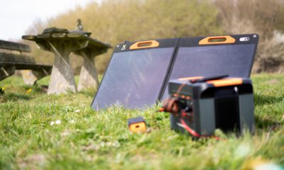 Zdjęcie okładkowe wpisu: Oto zestaw solarny ze stacją ładującą Xtorm o mocy 500 W i składanym panelem o mocy 100 W