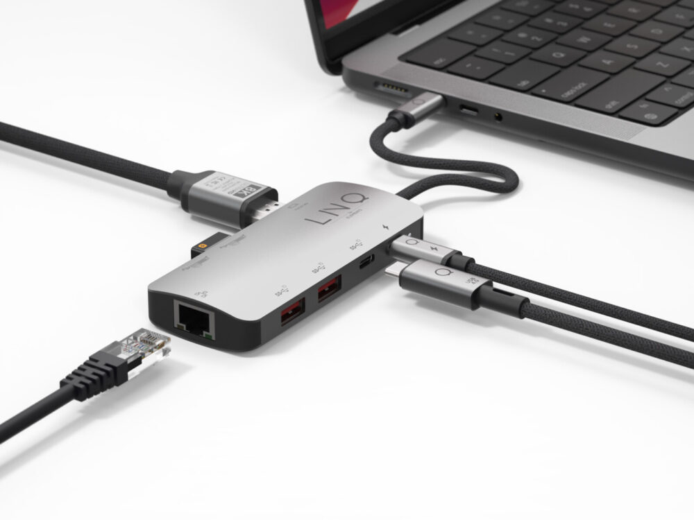 Zdjęcie okładkowe wpisu: Precz z plątaniną kabli! Oto LINQ 8in1 Pro Studio – wysokiej klasy hub z obsługą monitorów 8K, funkcją Power Delivery i portem Ethernet 2,5 Gbit