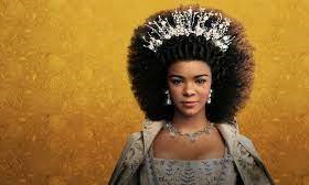 Zdjęcie okładkowe wpisu: Królowa Charlotta – recenzja serialu. Powrót do świata Bridgertonów