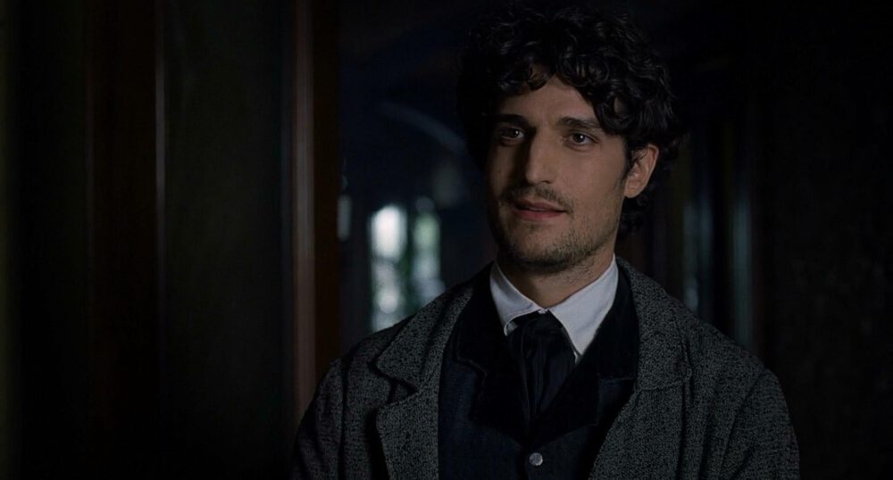 Zdjęcie okładkowe wpisu: Louis Garrel o swym stresie na planie Małych kobietek
