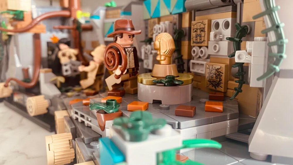 Zdjęcie okładkowe wpisu: Odtworzyliśmy kultowe sceny z Indiana Jones i poszukiwacze Zaginionej Arki! Oto LEGO Świątynia złotego posążka!
