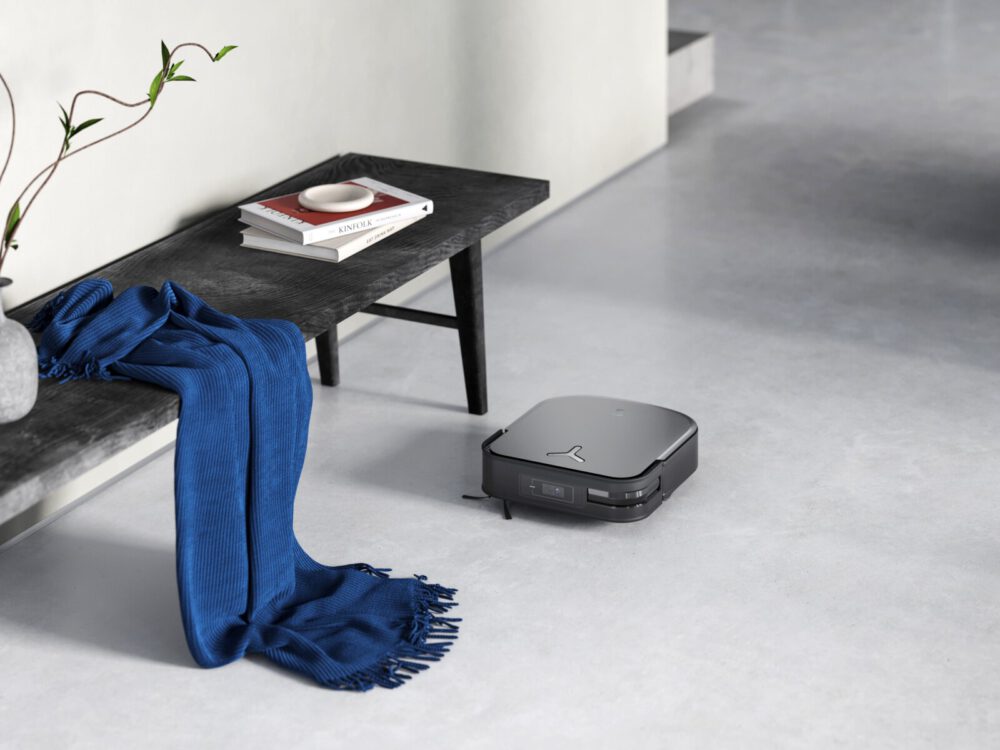 Zdjęcie okładkowe wpisu: Zwalczaj brud i kurz dzięki kwadratowemu robotowi Ecovacs Deebot X2 Omni. Teraz jest skuteczniejszy niż kiedykolwiek