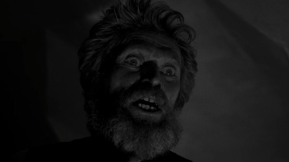 Zdjęcie okładkowe wpisu: Willem Dafoe na nowym kadrze z Nosferatu Eggersa! To szalony łowca!