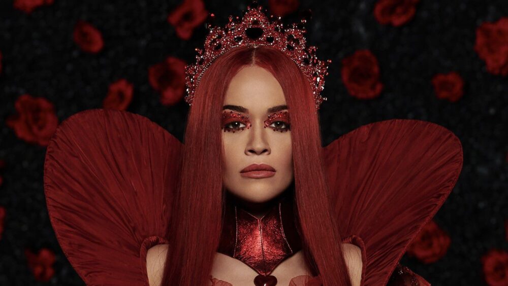 Zdjęcie okładkowe wpisu: Tak prezentuje się Rita Ora jako Królowa Kier w Descendants: The Rise of Red