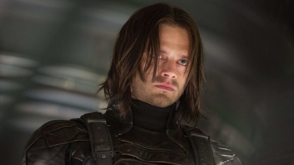 Zdjęcie okładkowe wpisu: Tak prezentuje się Sebastian Stan z bujną czupryną na nowych zdjęciach z planu Thunderbolts