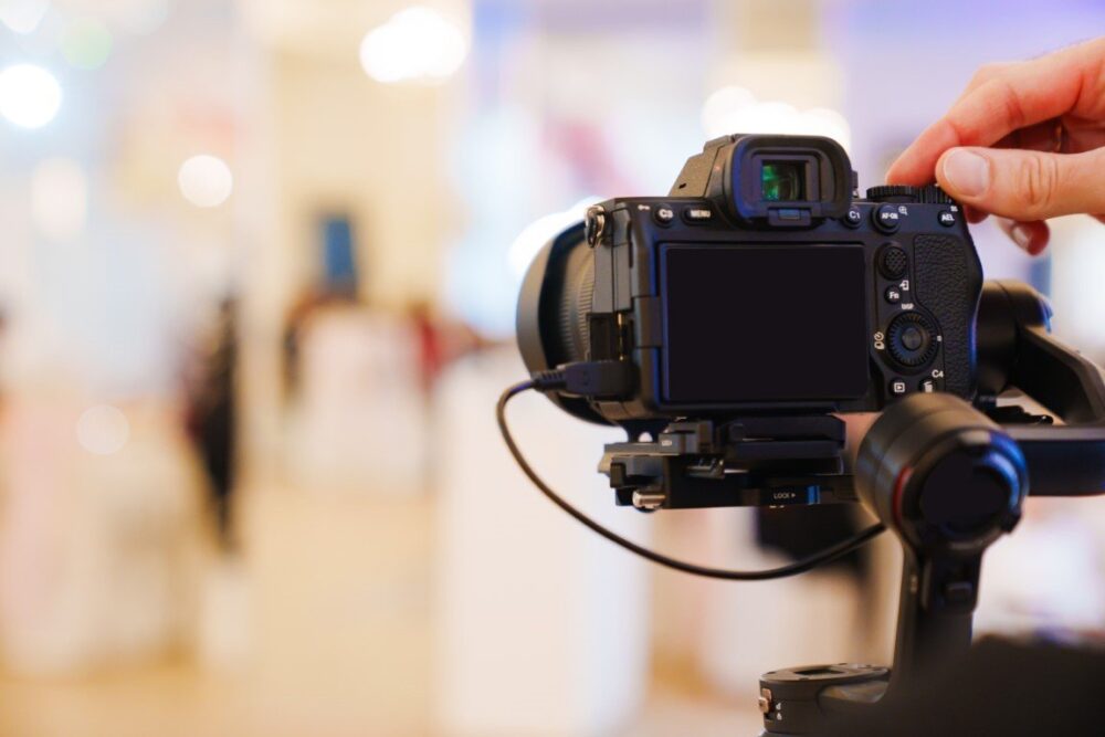 Zdjęcie okładkowe wpisu: Film to sztuka! Sekrety pracy realizatora obrazu filmowego