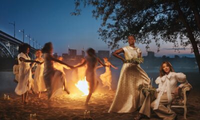 Zdjęcie okładkowe wpisu: Ciekawa inicjatywa od Netflix. Bridgertonowie w klimacie nocy świętojańskiej z Warszawą w tle