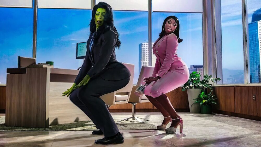 Zdjęcie okładkowe wpisu: Ta jedna scena najlepszą w życiu? Tatiana Maslany o wiadomej scenie w She-Hulk